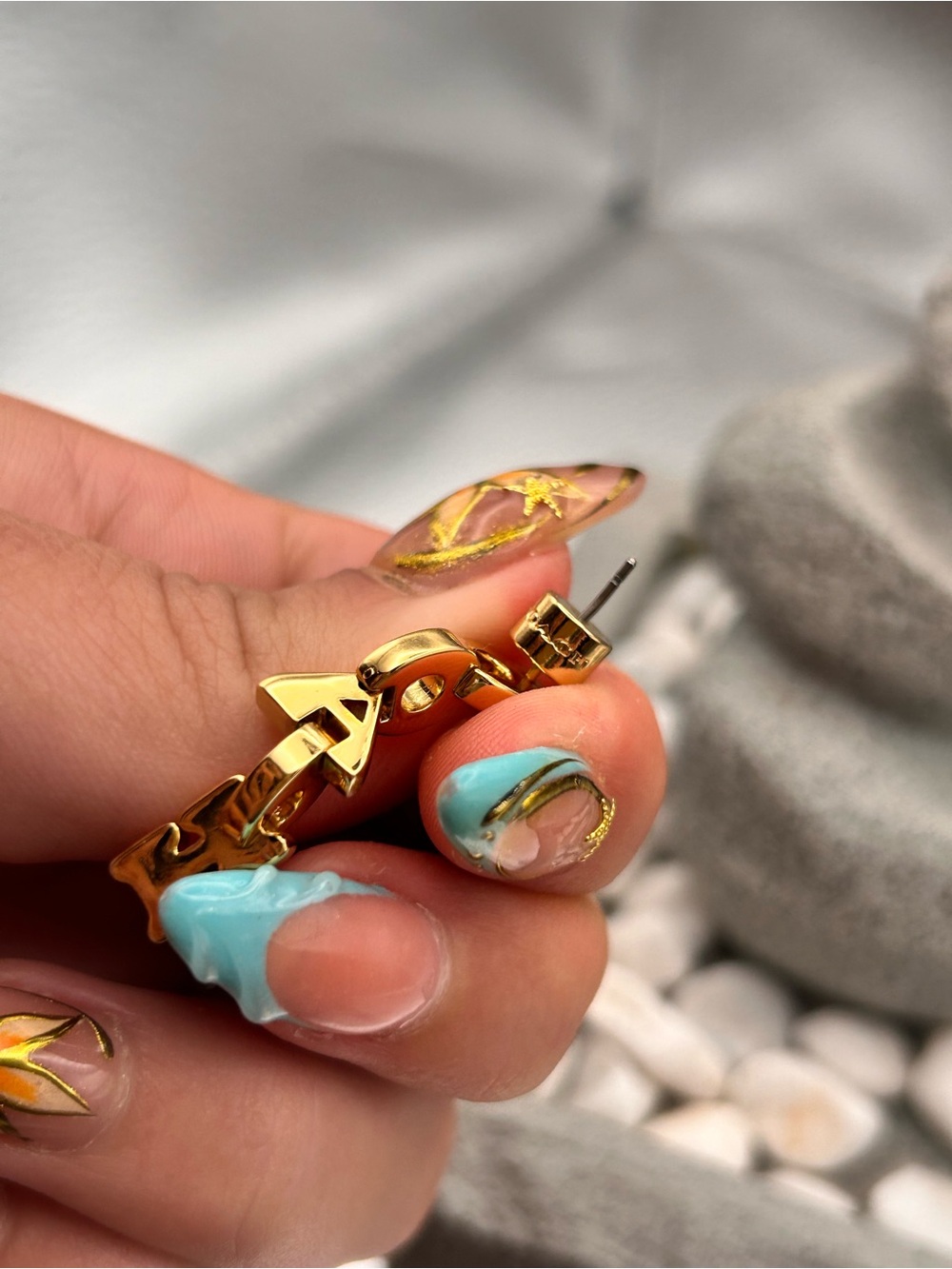 Coach Gold Jumbled Signature Logo Link Linear Earrings - Picture 7 of 7
